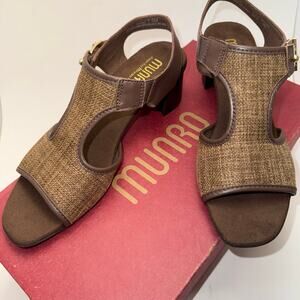 Munro Wallis Brown Fabric Combo Peep-Toe Sandal, Women's Size 7.5